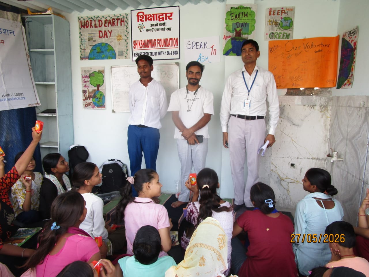 A community health awareness session at Shikshadwar's Kadipur centre